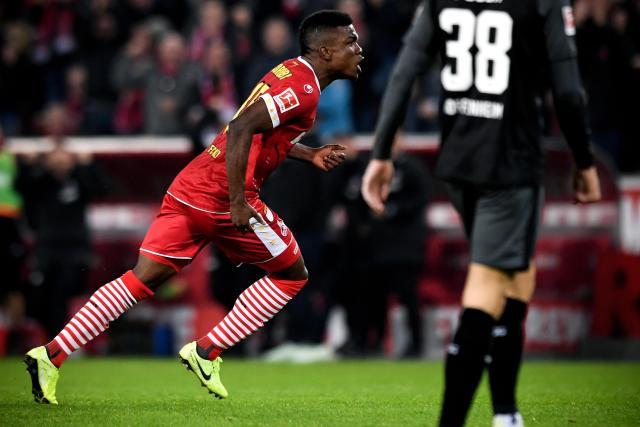 欧冠本菲卡前锋含冤停赛 皇马陷歧视风波难大胜