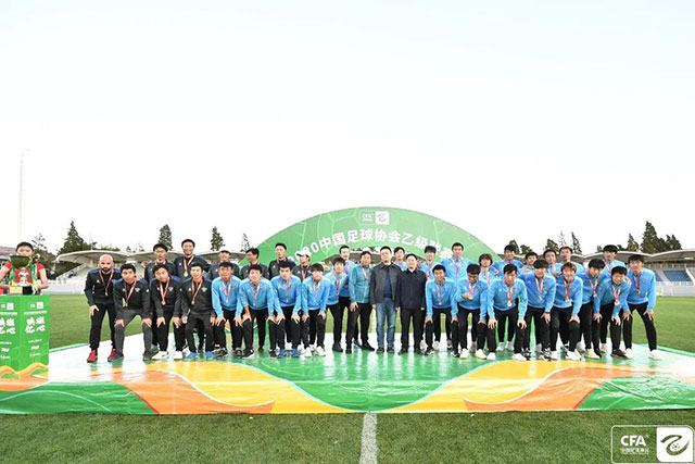 猛龙将退役卡特15号球衣 队史首个被退役号码